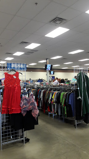 Thrift Store «Goodwill - Palmhurst», reviews and photos, 300 W Mile 3 Rd #101, Palmhurst, TX 78504, USA