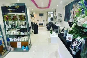 Abi's Hair & Beauty Spa image