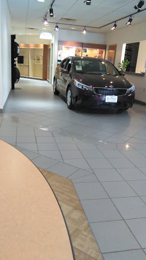 Car Dealer «Prestige Kia», reviews and photos, 3525 WI-93 Trunk, Eau Claire, WI 54701, USA