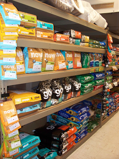 Pet Supply Store «Pet Barn», reviews and photos, 12675A NW Cornell Rd, Portland, OR 97229, USA