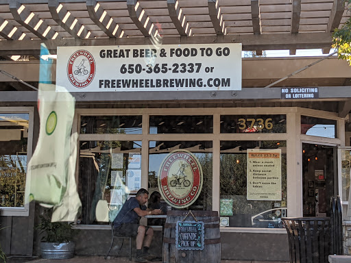 Shopping Mall «Marsh Manor Shopping Center», reviews and photos, 3700 Florence St, Redwood City, CA 94063, USA