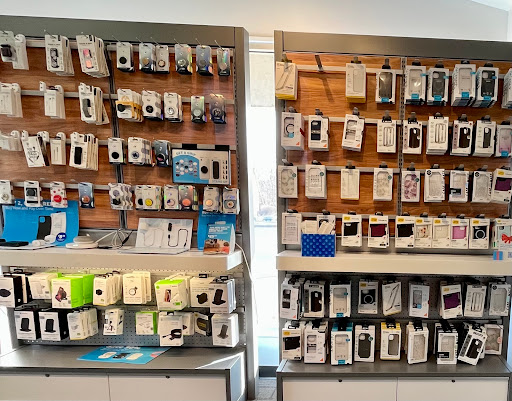 Cell Phone Store «AT&T Authorized Retailer», reviews and photos, 2 Bustleton Pike, Feasterville-Trevose, PA 19053, USA
