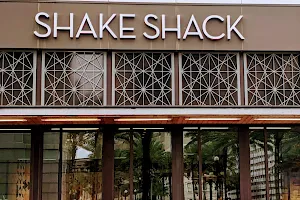 Shake Shack Canal Place image