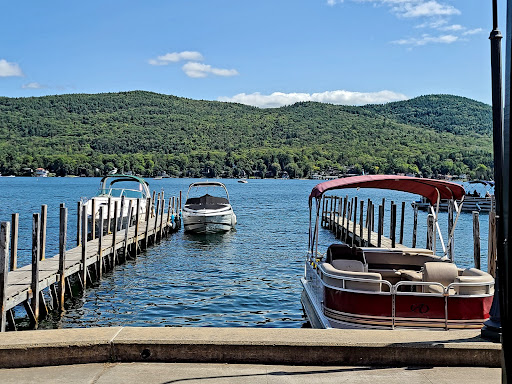 Pub «King Neptunes Pub and Night Club», reviews and photos, 1 Kurosaka Ln, Lake George, NY 12845, USA