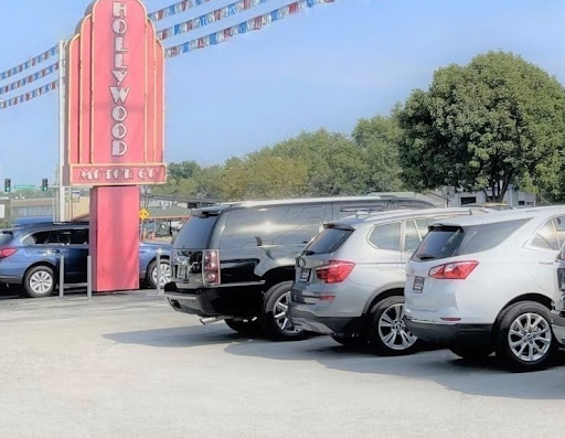 Used Car Dealer «Hollywood Motor Co.», reviews and photos, 9500 St Charles Rock Rd, Breckenridge Hills, MO 63114, USA