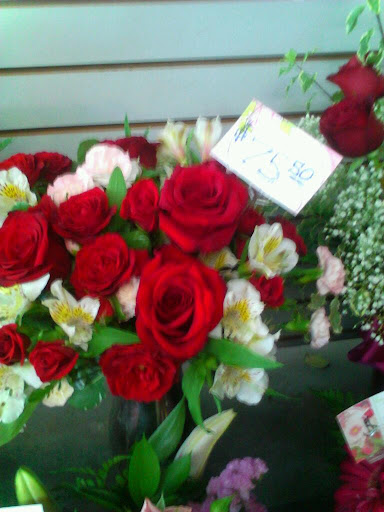 Florist «Corona Rose Flowers & Gifts», reviews and photos, 844 W 6th St, Corona, CA 92882, USA