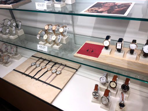 Watch Store «Fossil Outlet Store», reviews and photos, 18521 Outlet Blvd #725, Chesterfield, MO 63005, USA