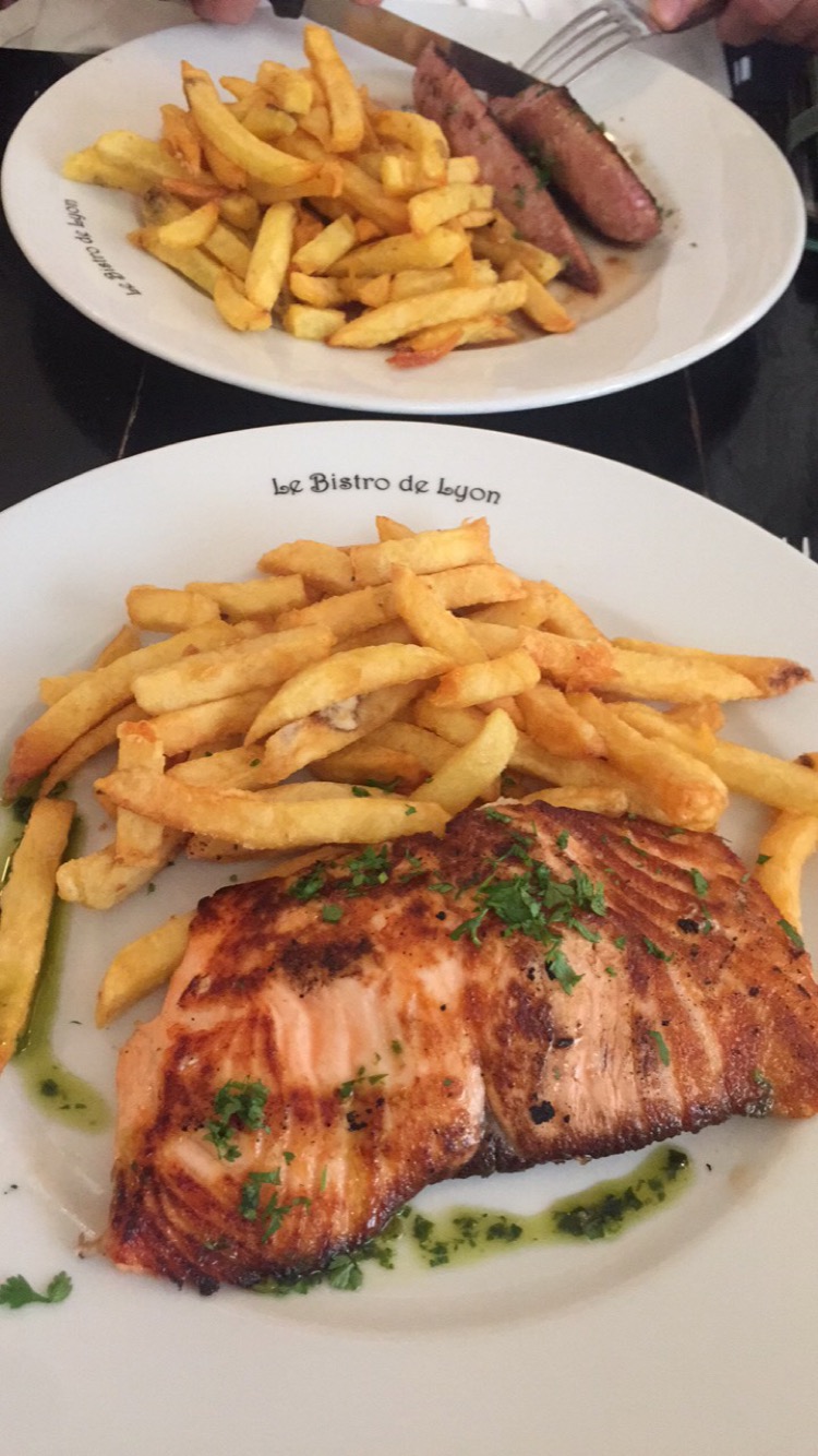Photo n° 4 de l'avis de Doumette.o fait le 18/02/2018 à 00:39