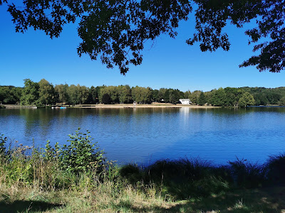 Lac de Pontcharal à Perpezac-le-Noir
