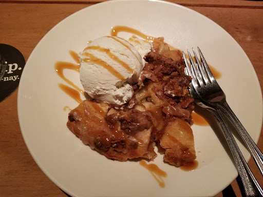 Shopping Mall «Breton Village Shopping Center», reviews and photos, 1814 Breton Rd SE, Grand Rapids, MI 49506, USA