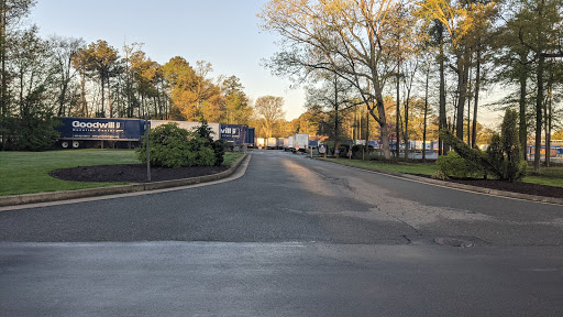 Outlet Store «Goodwill Central Virginia Outlet», reviews and photos, 6301 Midlothian Turnpike, Richmond, VA 23225, USA