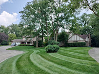 Baypointe Lawn & Snowplowing LLC - Photo 2 - Car repair in Waterford Twp, MI, South Lyon