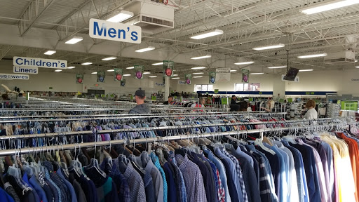 Thrift Store «Goodwill Retail Store of St. Peters – Mid Rivers», reviews and photos, 620 Mid Rivers Mall Dr, St Peters, MO 63376, USA