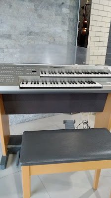 Piano - Sincere Music - Cinere