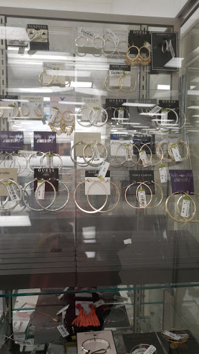 Clothing Store «Ross Dress for Less», reviews and photos, 2753 E Eastland Center Dr, West Covina, CA 91791, USA