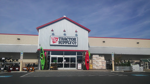 Tractor Supply Co., 79 Red Hill Rd, Newport, PA 17074, USA, 
