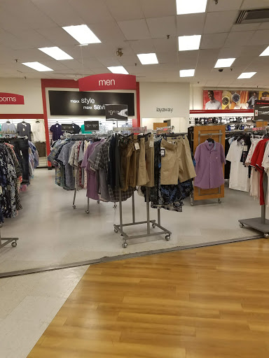 Department Store «T.J. Maxx», reviews and photos, 239 Memorial Ave, West Springfield, MA 01089, USA