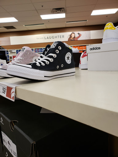 Shoe Store «Famous Footwear», reviews and photos, 4508 Centerplace Dr, Greeley, CO 80634, USA