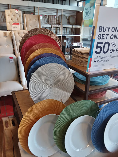 Home Goods Store «Pier 1 Imports», reviews and photos, 1927 W Gray St, Houston, TX 77019, USA