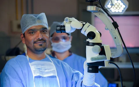 Dr Amit Bindal: Best Neurosurgeon and spine doctor in Meerut and Delhi, Top headache migraine and brain tumor specialist image