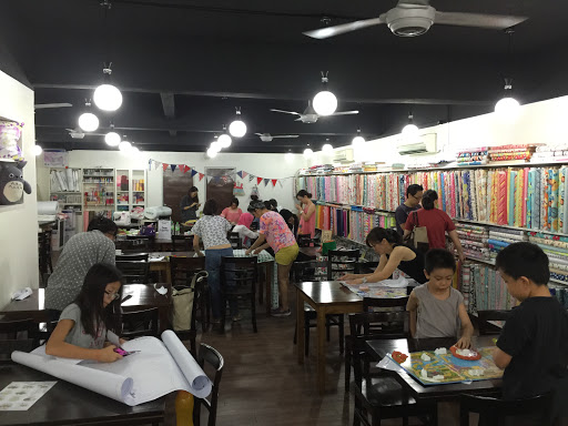PopularFabric . Sewing Classes & Designer Cotton Fabrics