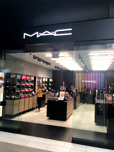 Shopping Mall «Willowbrook Mall», reviews and photos, 1400 Willowbrook Mall, Wayne, NJ 07470, USA