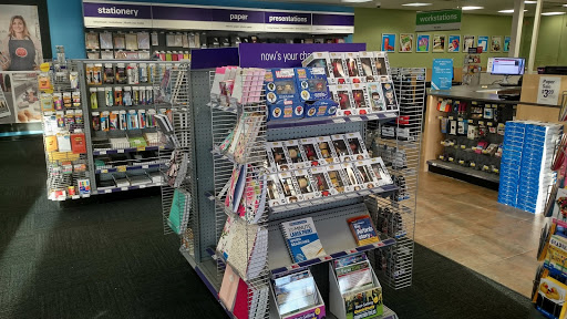 Print Shop «FedEx Office Print & Ship Center», reviews and photos, 6272 Mayfield Rd, Mayfield Heights, OH 44124, USA