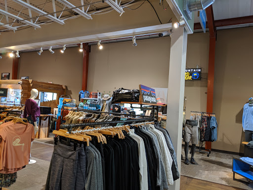 Outdoor Sports Store «Appalachian Outfitters», reviews and photos, 60 Kendall Park Rd, Peninsula, OH 44264, USA