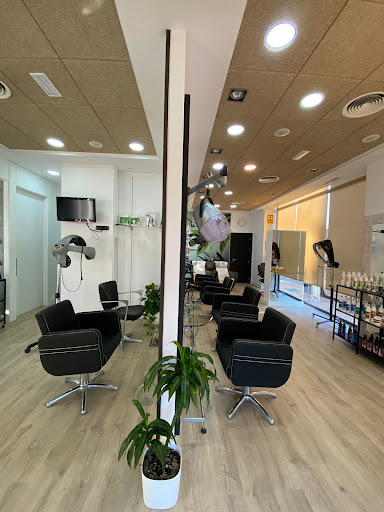 Peluquería Kabelo Beauty en Bormujos, Sevilla