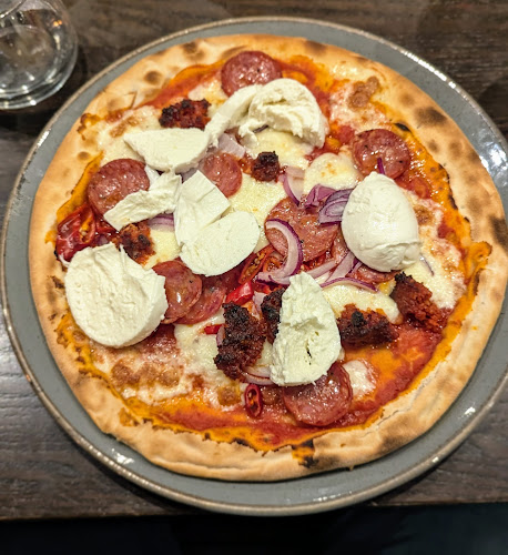 Reviews of Pomo Pizzeria in Edinburgh - Pizza