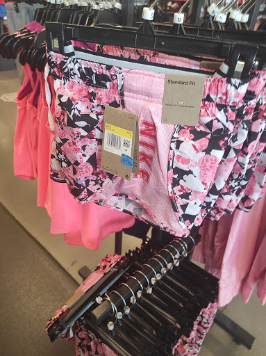 Sportswear Store «Nike», reviews and photos, 1261 Woodward Ave, Detroit, MI 48226, USA