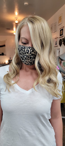 Beauty Salon «Mint Salon A Paul Mitchell Focus Salon», reviews and photos, 1016 S Presa St, San Antonio, TX 78210, USA