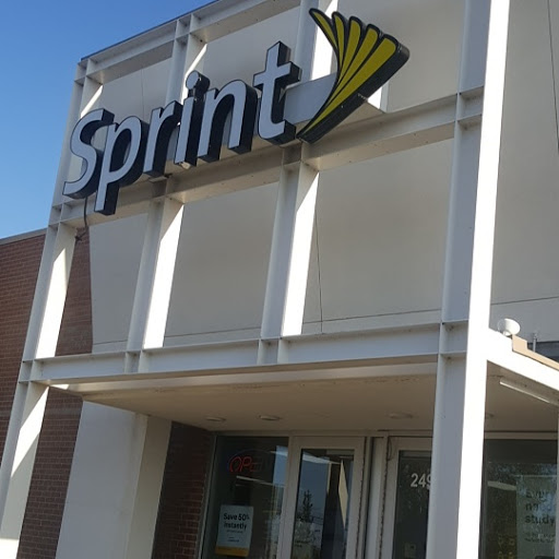Cell Phone Store «Sprint Store», reviews and photos, 24941 Hall Rd, Macomb, MI 48042, USA