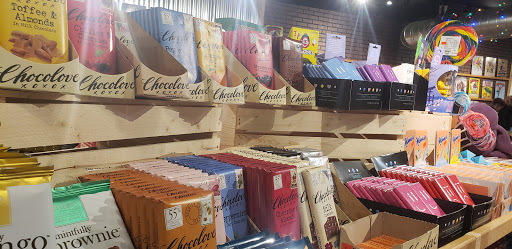 Candy Store «Rocket Fizz Valencia», reviews and photos, 24300 Town Center Dr #103, Valencia, CA 91355, USA