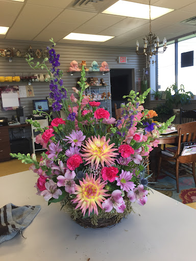 Florist «Petals of Love», reviews and photos, 5350 W 130th St, Brook Park, OH 44142, USA