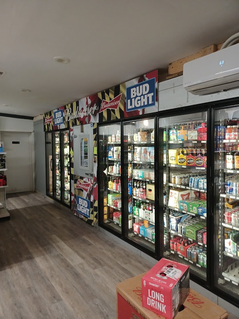 Bourbon Tavern 21053