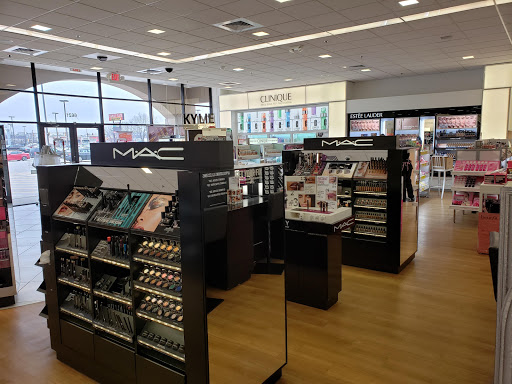 Hair Salon «Ulta Beauty», reviews and photos, 6621 N Illinois St, Fairview Heights, IL 62208, USA