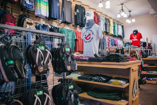 Surf Shop «Lake Effect Surf Shop», reviews and photos, 1926 E Capitol Dr, Shorewood, WI 53211, USA