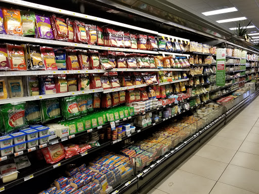 Supermarket «Treasure Island Foods», reviews and photos, 1526 E 55th St, Chicago, IL 60615, USA