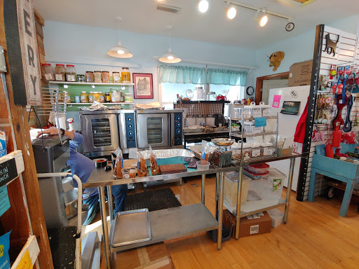 Pet Supply Store «Outer Barks - Water Front Shops», reviews and photos, 1240 Duck Rd, Duck, NC 27949, USA