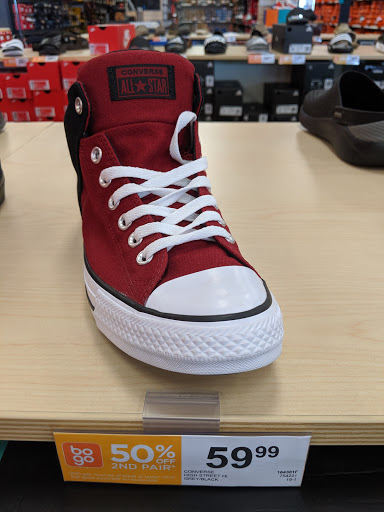 Shoe Store «Rack Room Shoes», reviews and photos, 18700 Limestone Commercial Dr, Pflugerville, TX 78660, USA