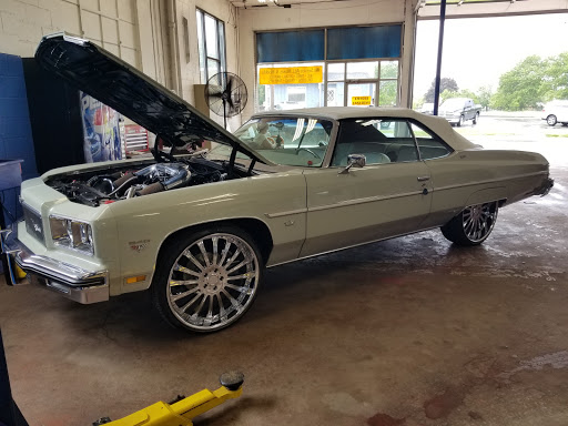 Used Car Dealer «Tom Sparks Auto», reviews and photos, 216 S 1st St, DeKalb, IL 60115, USA