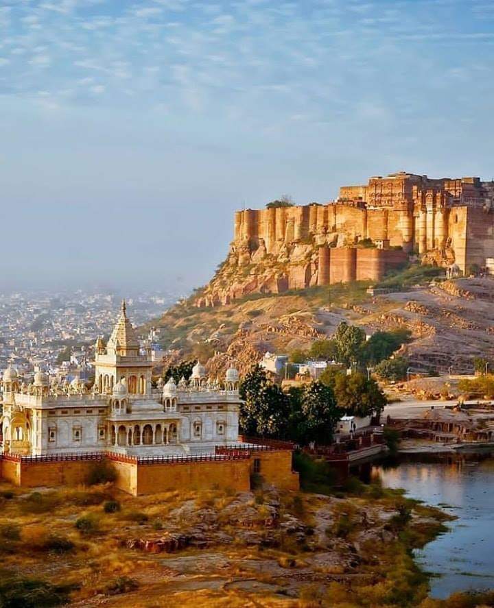 आश्रम हंसराज महाराज रामपुरा