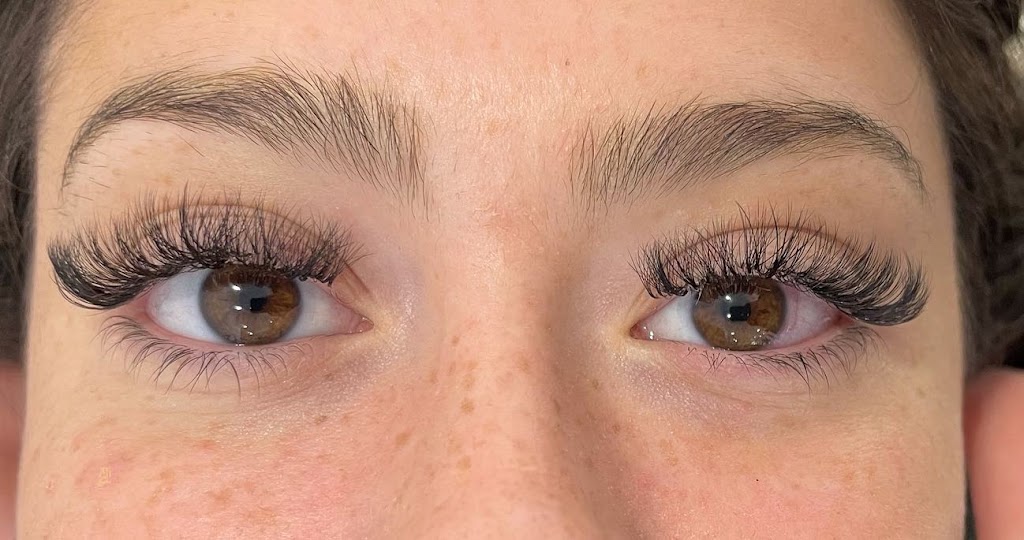 Lash Room Mead 80542