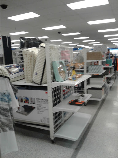 Clothing Store «Ross Dress for Less», reviews and photos, 201 E Main St, Alhambra, CA 91801, USA