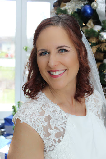 Beauty Salon «Helloo Beautiful Me - Salon & Style», reviews and photos, 402 N Ave E, Humble, TX 77338, USA