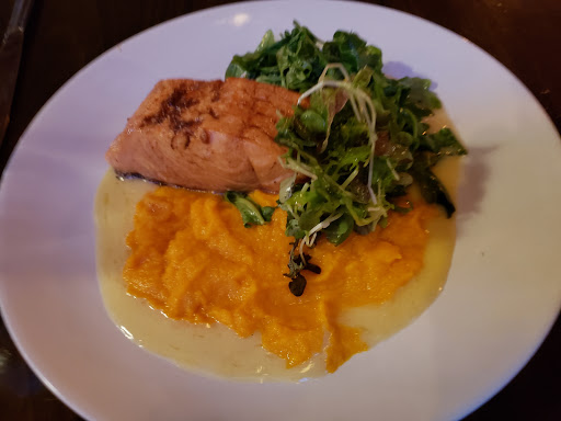 Restaurant «Black Dog Cafe», reviews and photos, 308 E Prince St, St Paul, MN 55101, USA