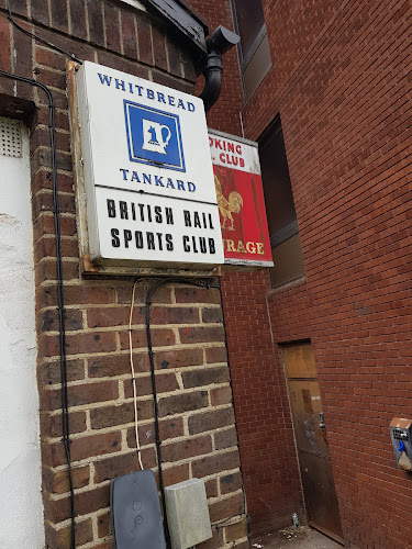 Reviews of Woking Railway Athletic Club in Woking - Pub