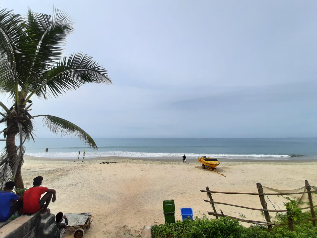 Fotografija Sernabatim Beach in naselje