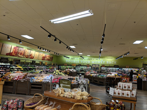 Grocery Store «Hannaford Supermarket», reviews and photos, 19 Clifton Country Rd Suite 16, Clifton Park, NY 12065, USA